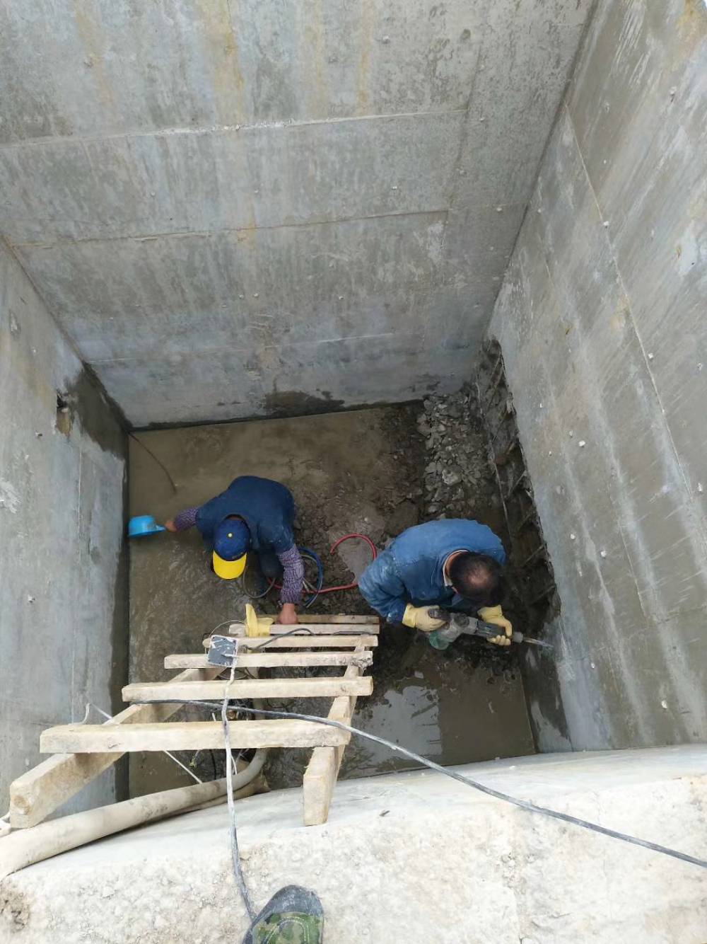 廊坊安次区水池堵漏
